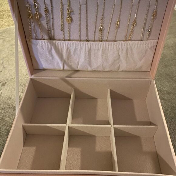 Girls Set of Two Leather Jewelry Box Organizers - Picture 11 of 11